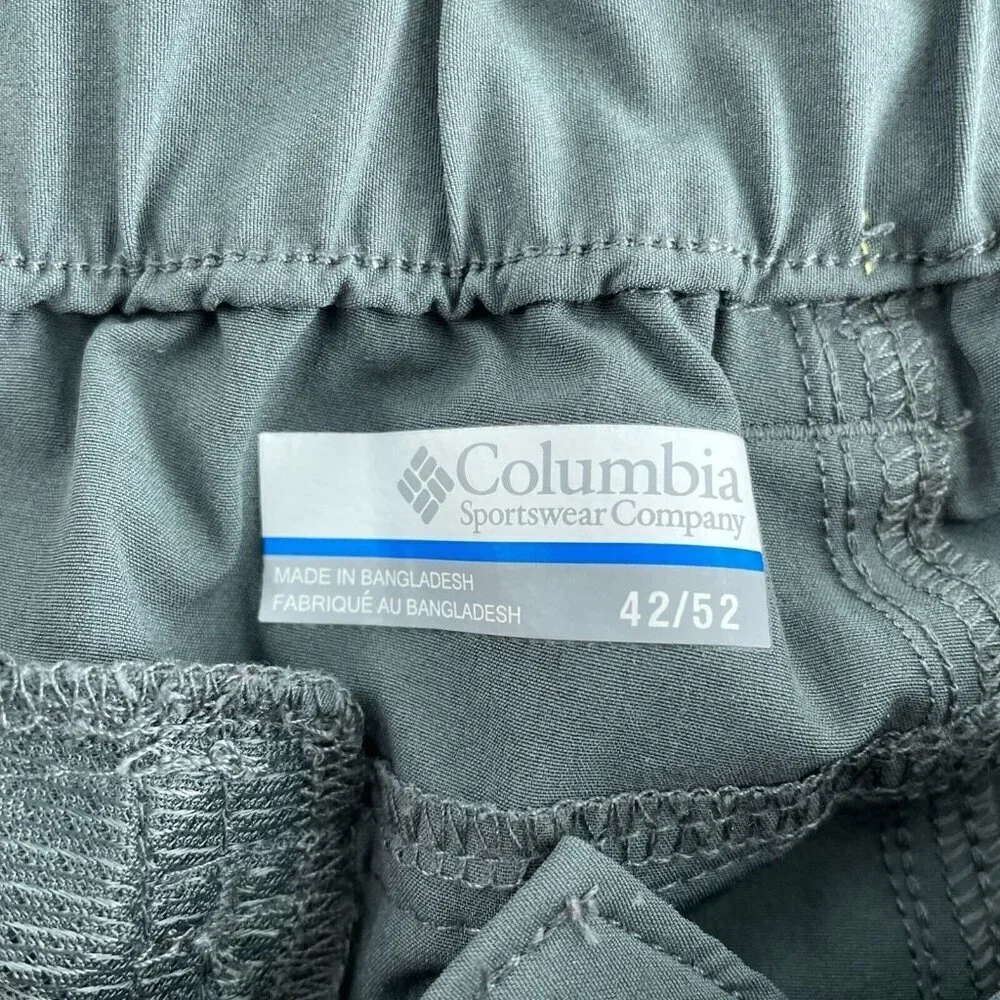 Columbia Mens Cargo Shorts 42/52 Gray Polyester & Elastane 5652